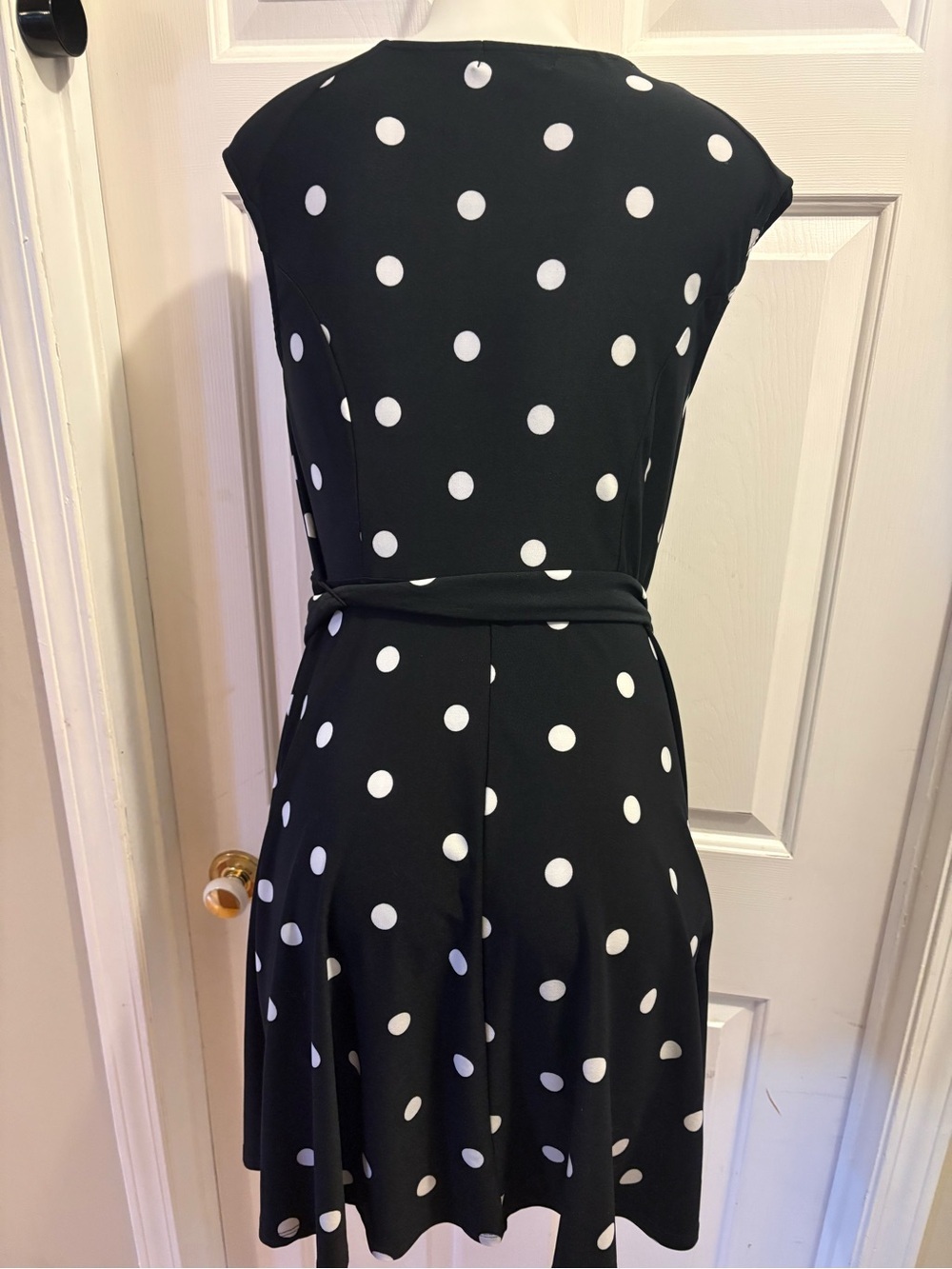 INC International Company, vintage inspired, black white Polka Dot Dress, Sz M. - Picture 5 of 11